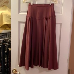 Alice & Eric Vintage 100% wool crepe skirt. Size 5-6.
